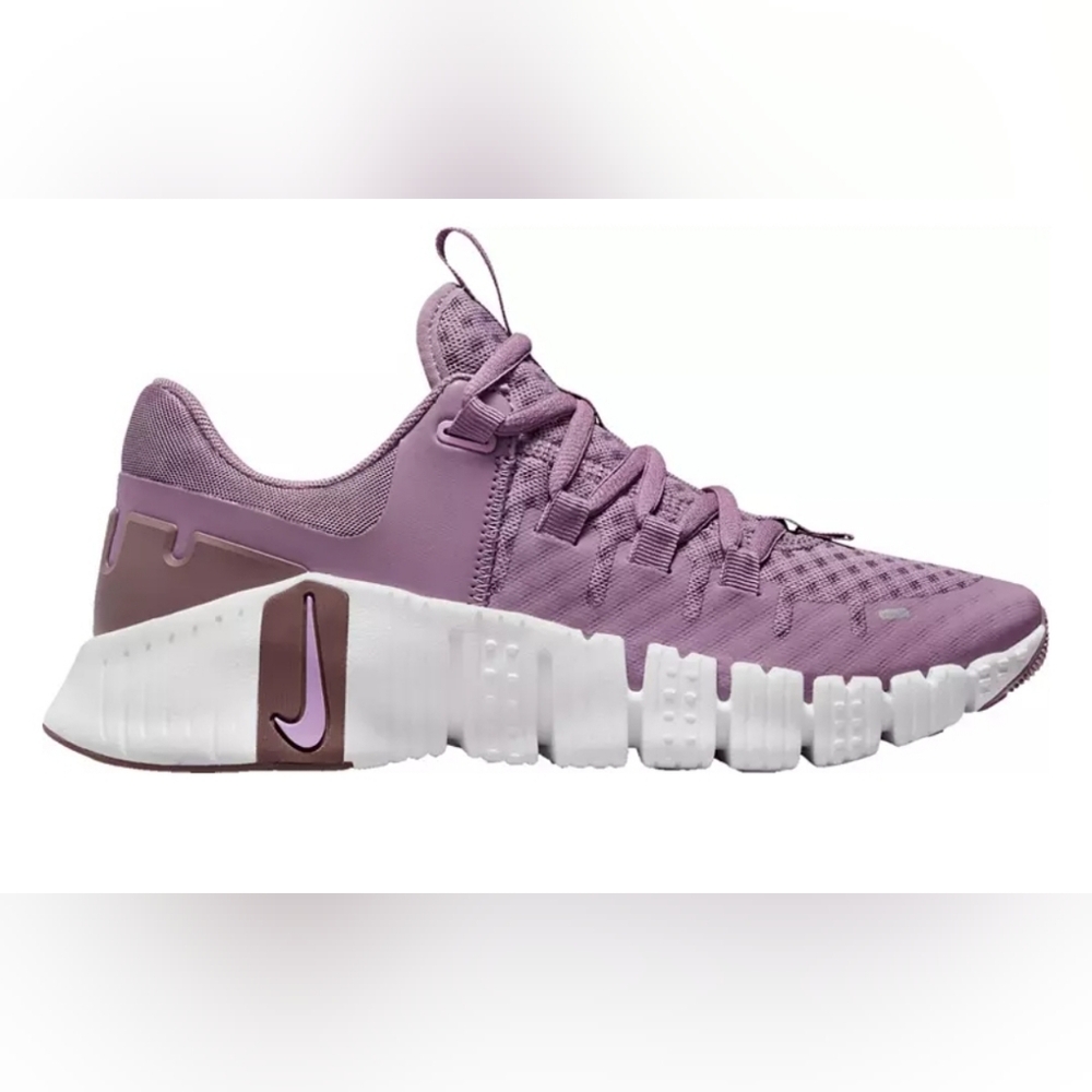 Nike Mercon 5 Women's Size 9.5 NWT